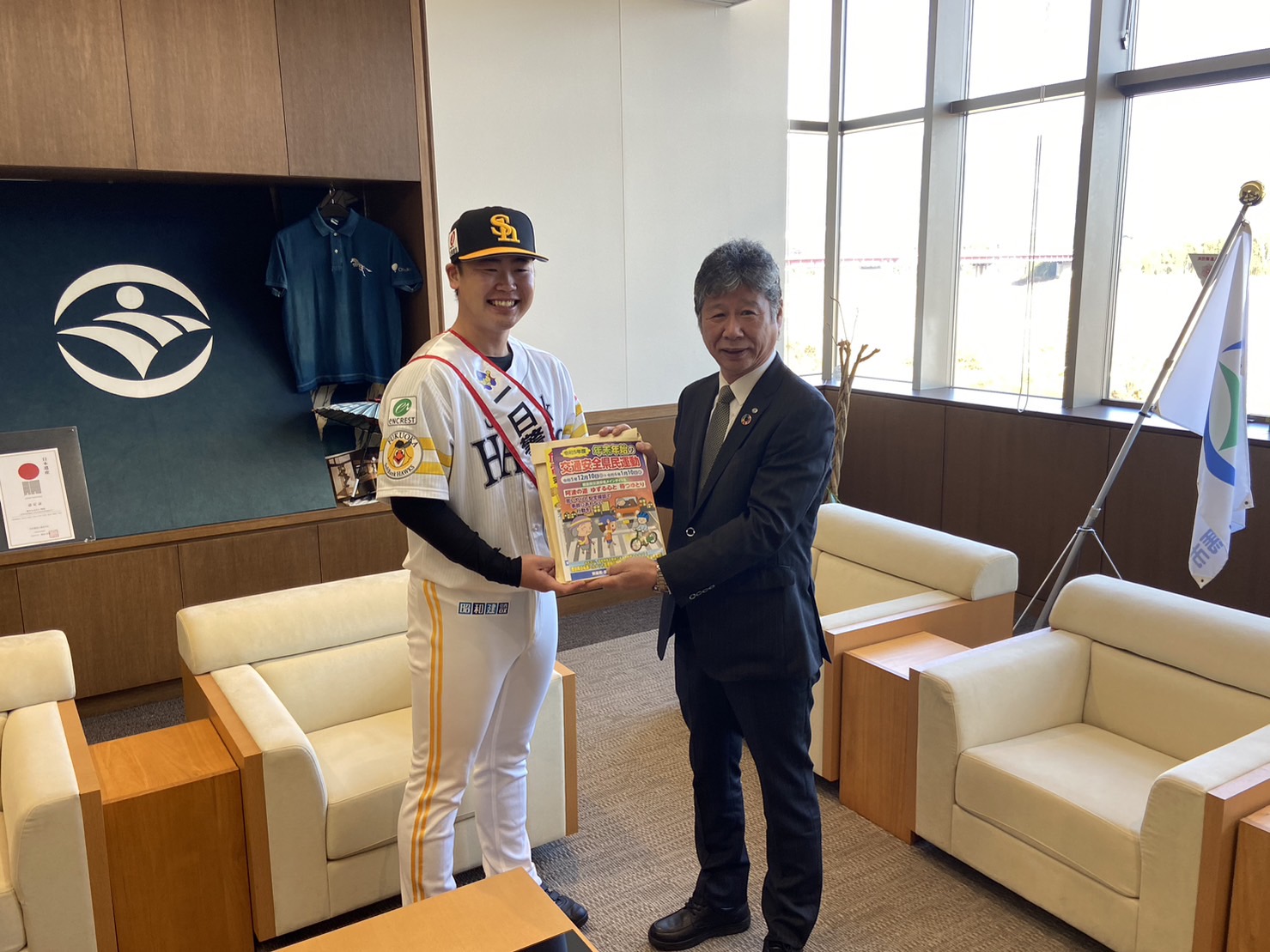 藤田淳平選手 美馬警察署『一日警察署長』 就任! 活動 ニュース 徳島インディゴソックスOfficial Site